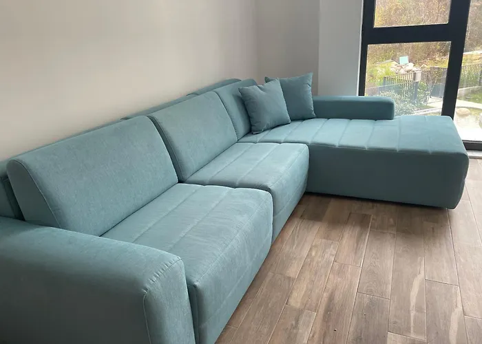 Azur Delux فارنا